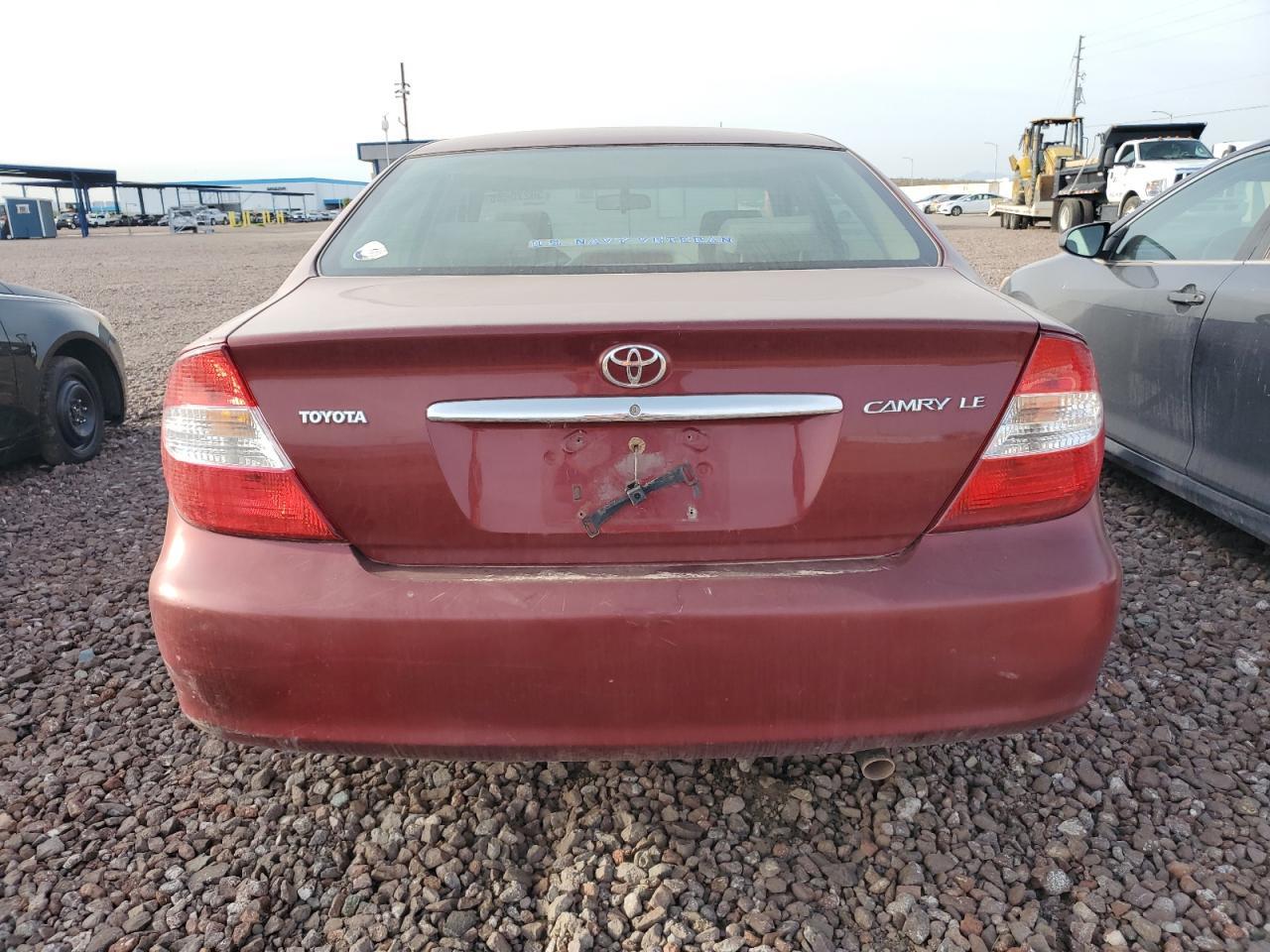 2002 Toyota Camry Le - Фото 6