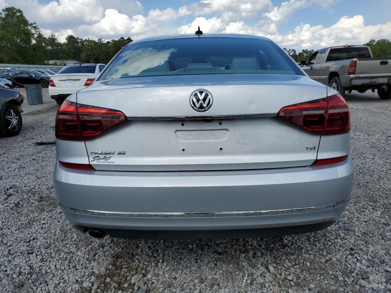 2017 Volkswagen Passat Se - Image 6