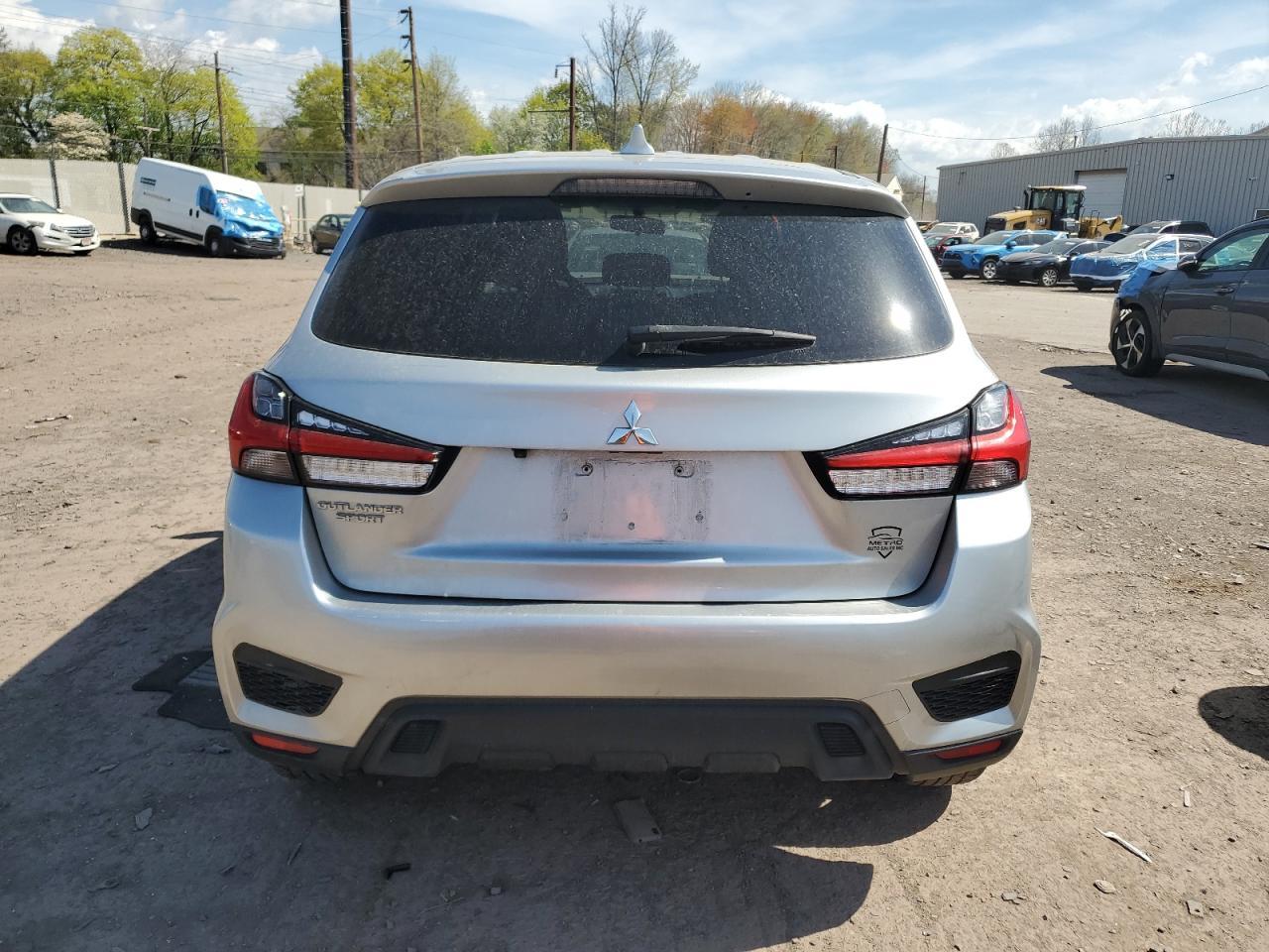 2020 Mitsubishi Outlander Sport Es - Фото 6