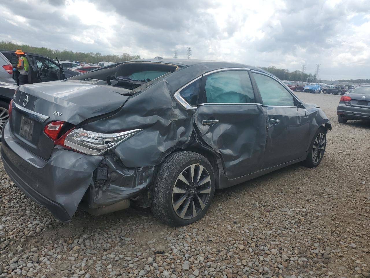 2017 Nissan Altima 2.5 - Фото 3