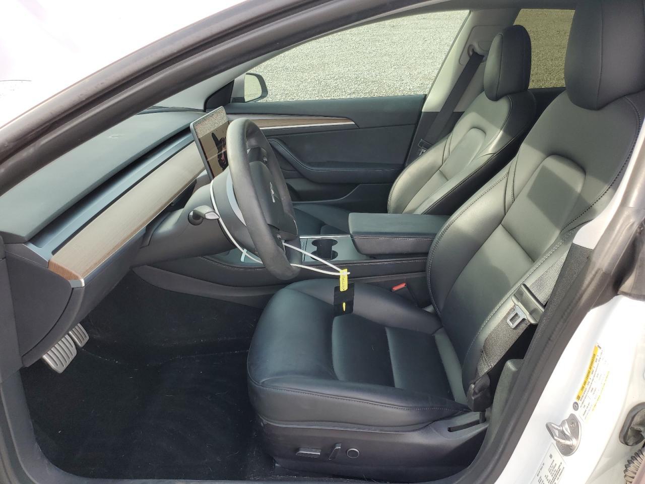 2022 Tesla Model 3 - Image 7