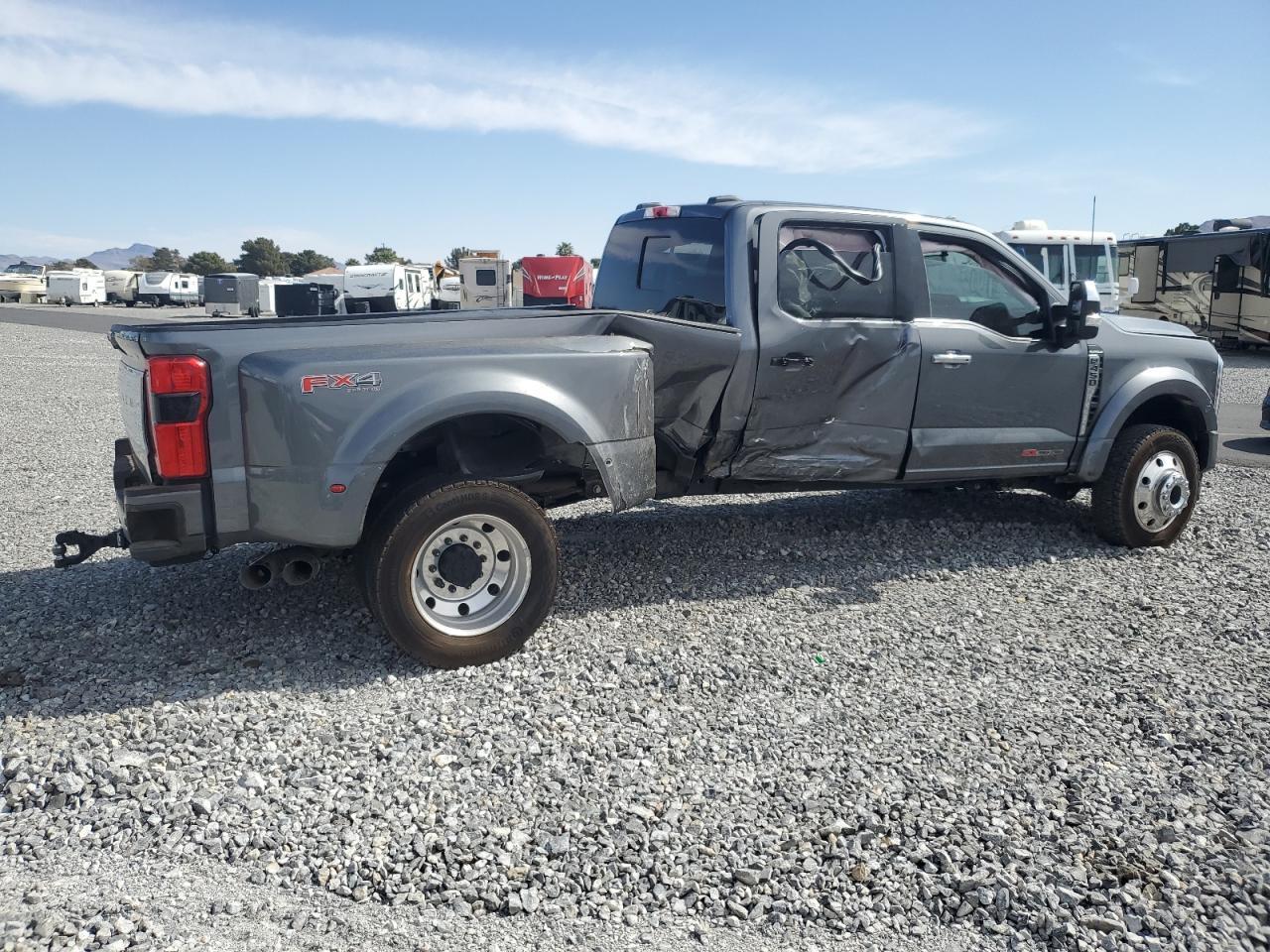 2024 Ford F450 Super Duty - Image 3