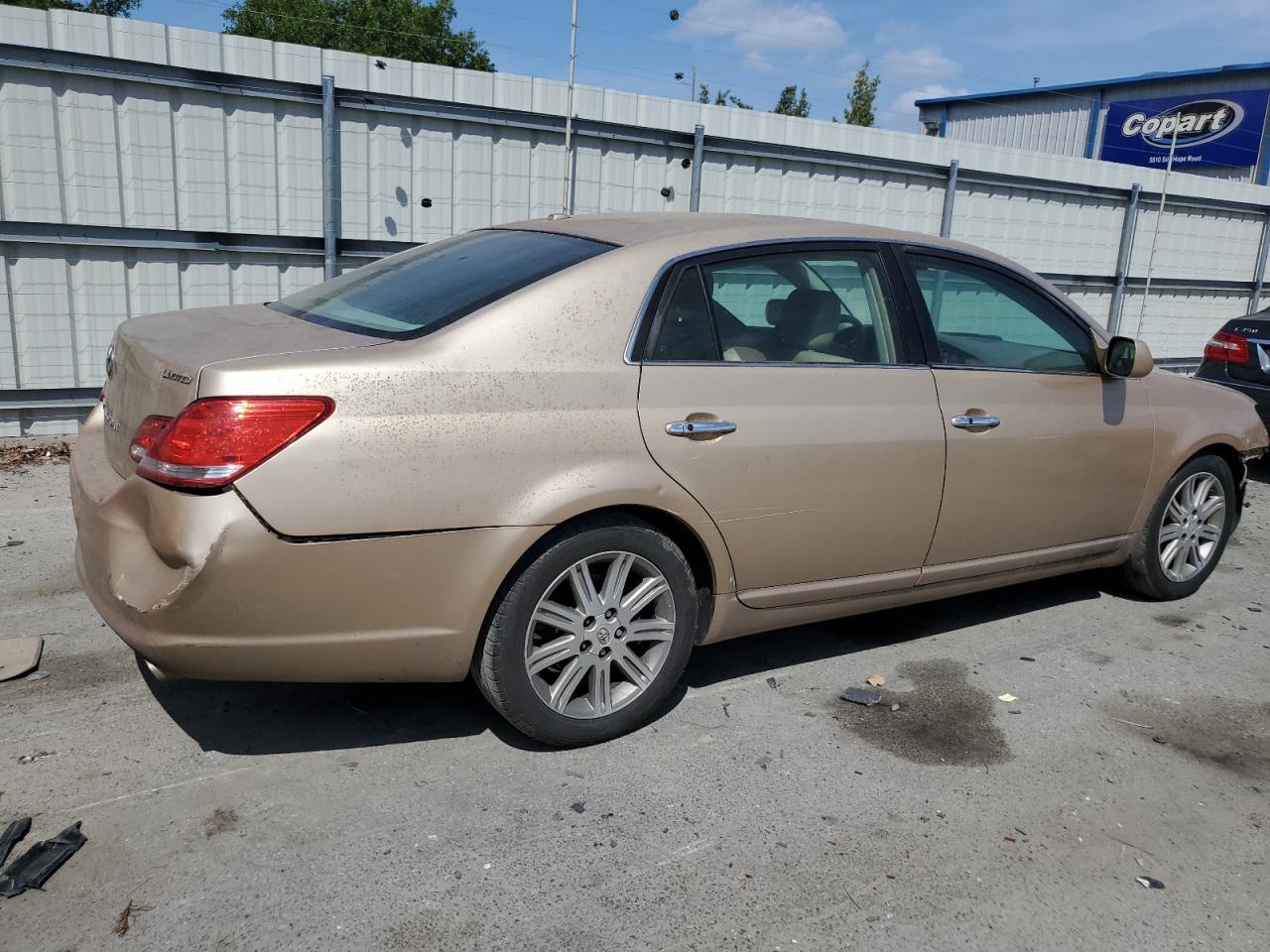 2010 Toyota Avalon Limited - Фото 3