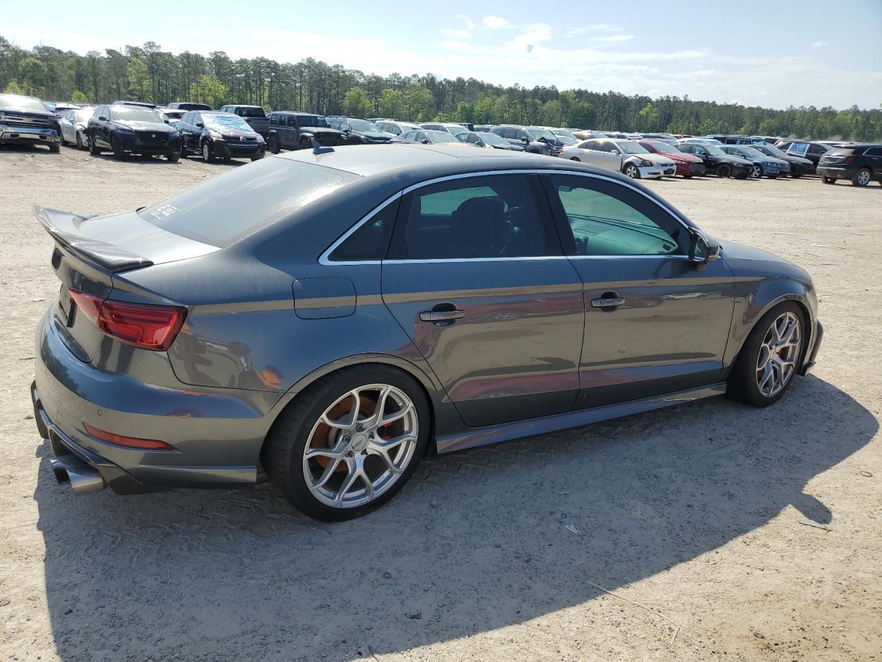 2017 Audi S3 Premium Plus - Фото 3