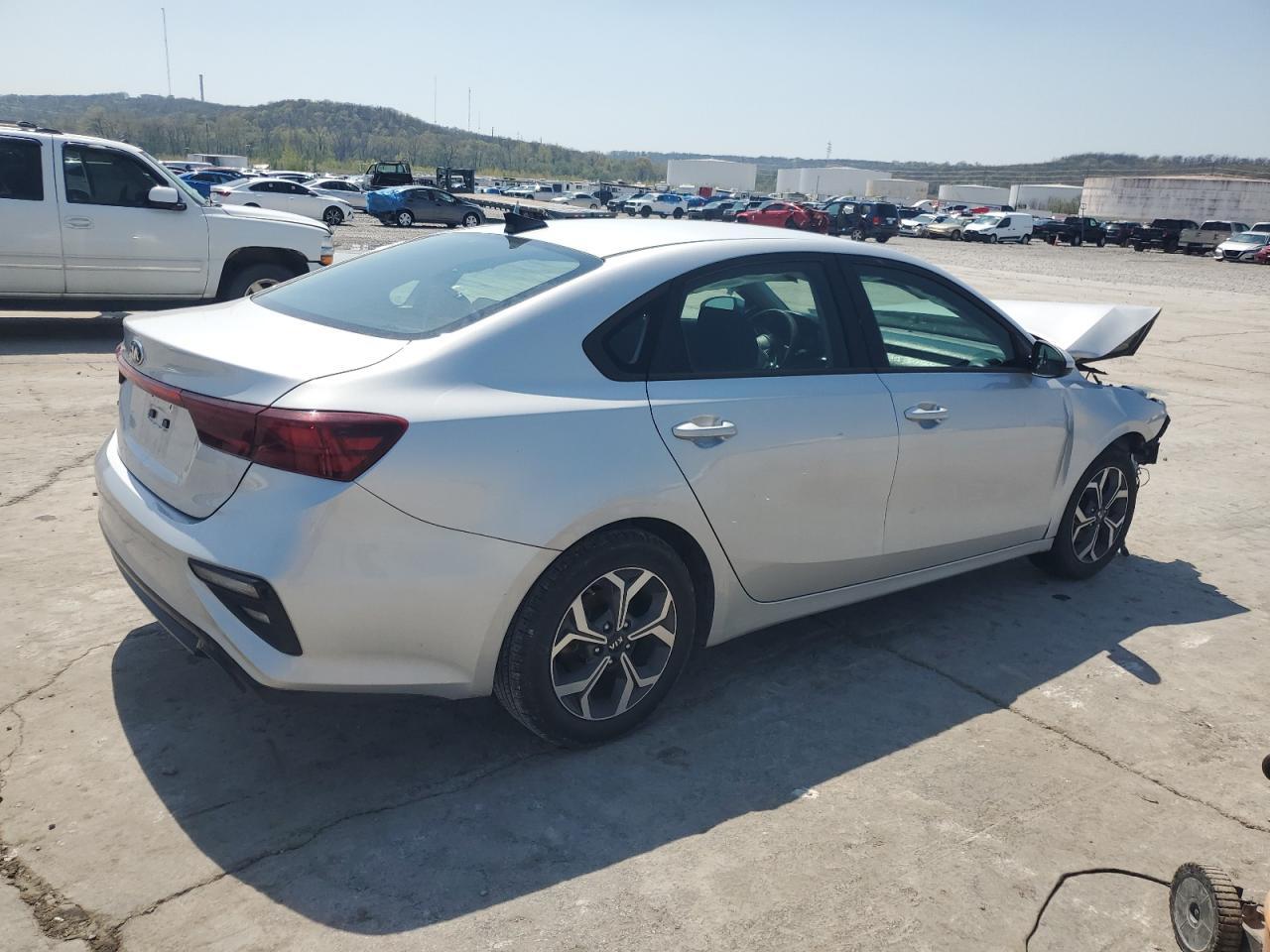2020 Kia Forte Fe - Фото 3