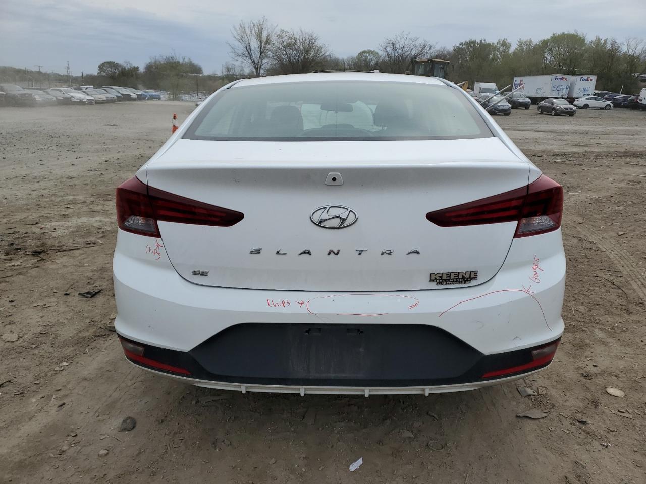 2019 Hyundai Elantra Se - Image 6