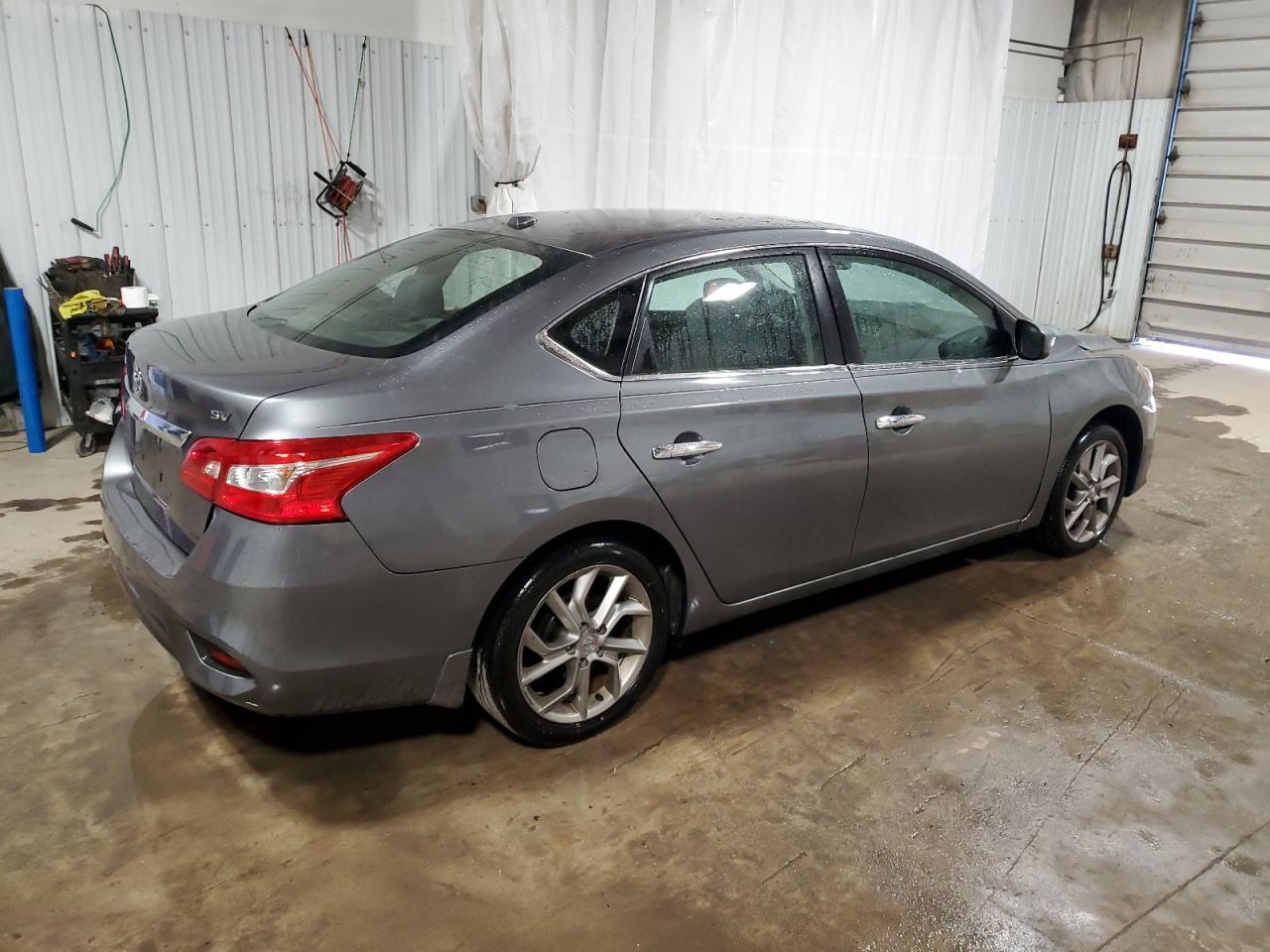 2017 Nissan Sentra S - Фото 3