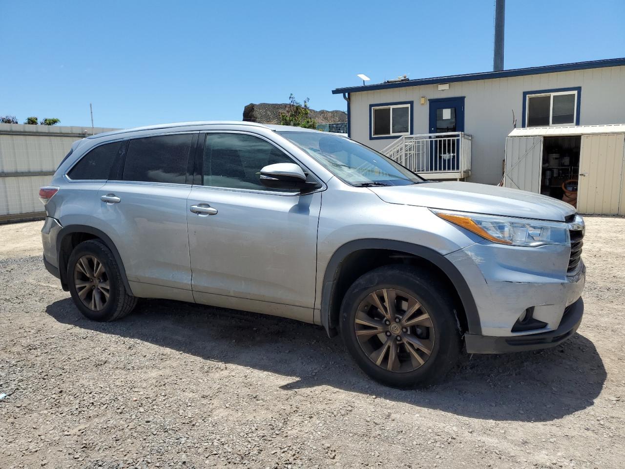 2015 Toyota Highlander Xle - Image 4