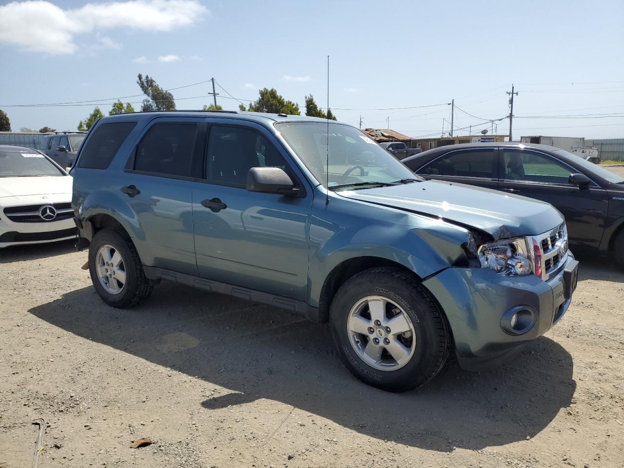 2012 Ford Escape - Фото 4