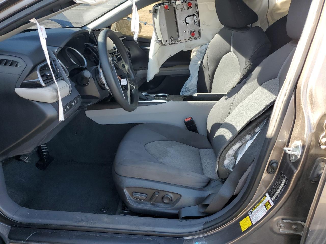 2023 Toyota Camry Le - Фото 7