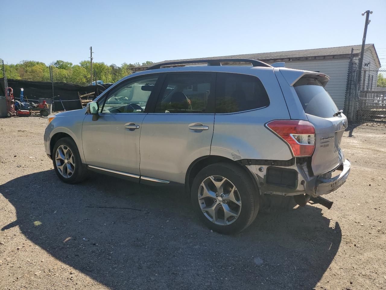 2016 Subaru Forester 2.5I Touring - Фото 2