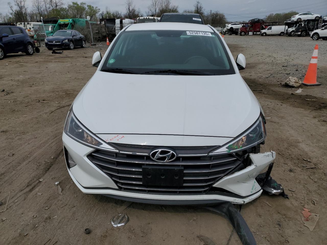 2019 Hyundai Elantra Se - Image 5