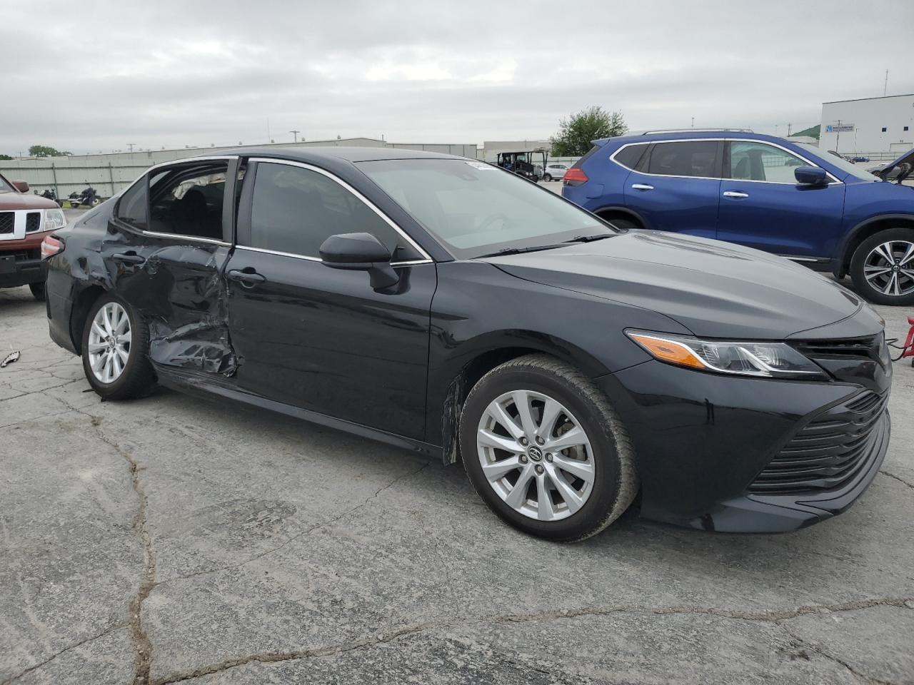 2018 Toyota Camry L - Фото 4