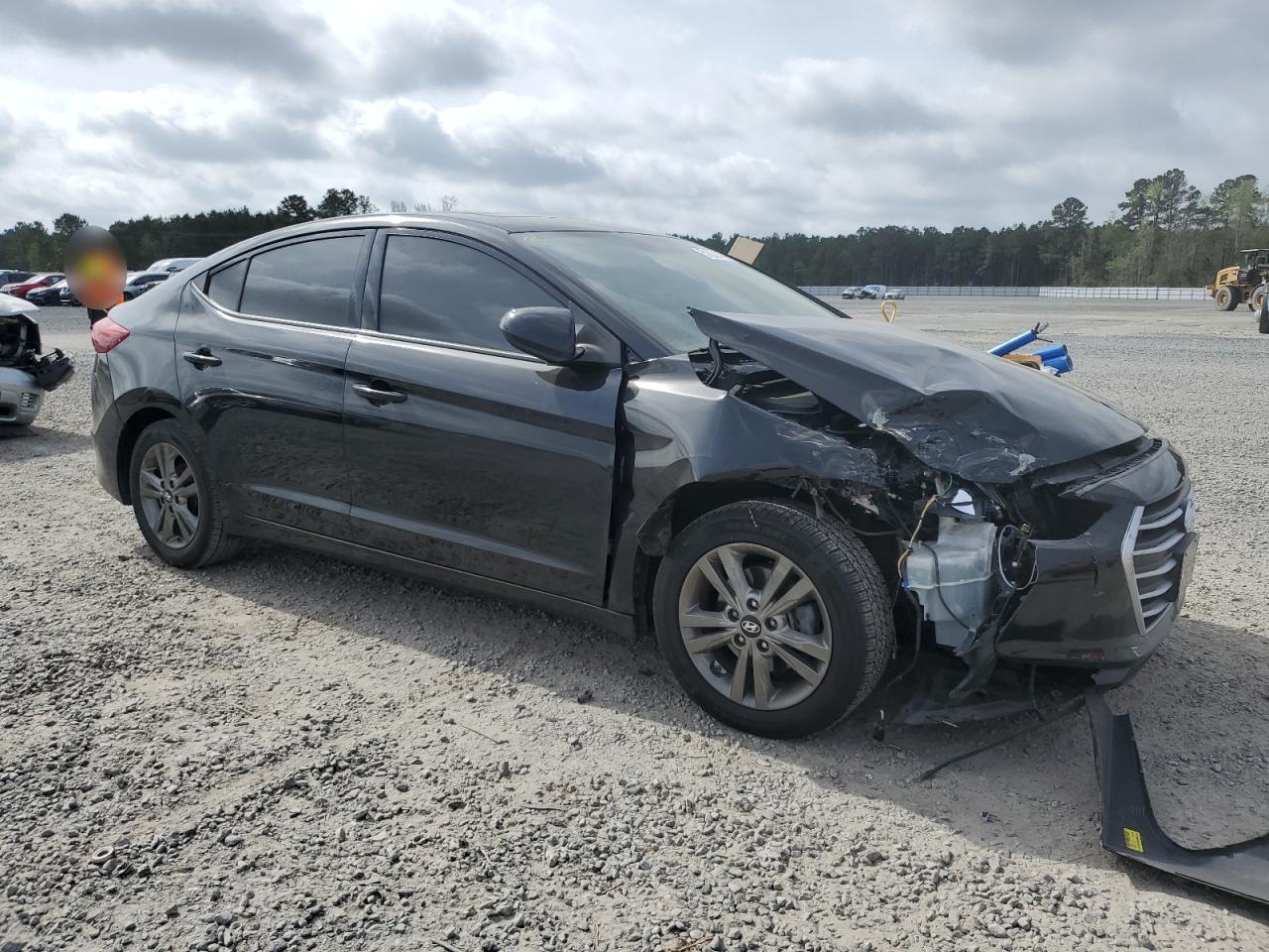 2017 Hyundai Elantra Se - Image 4
