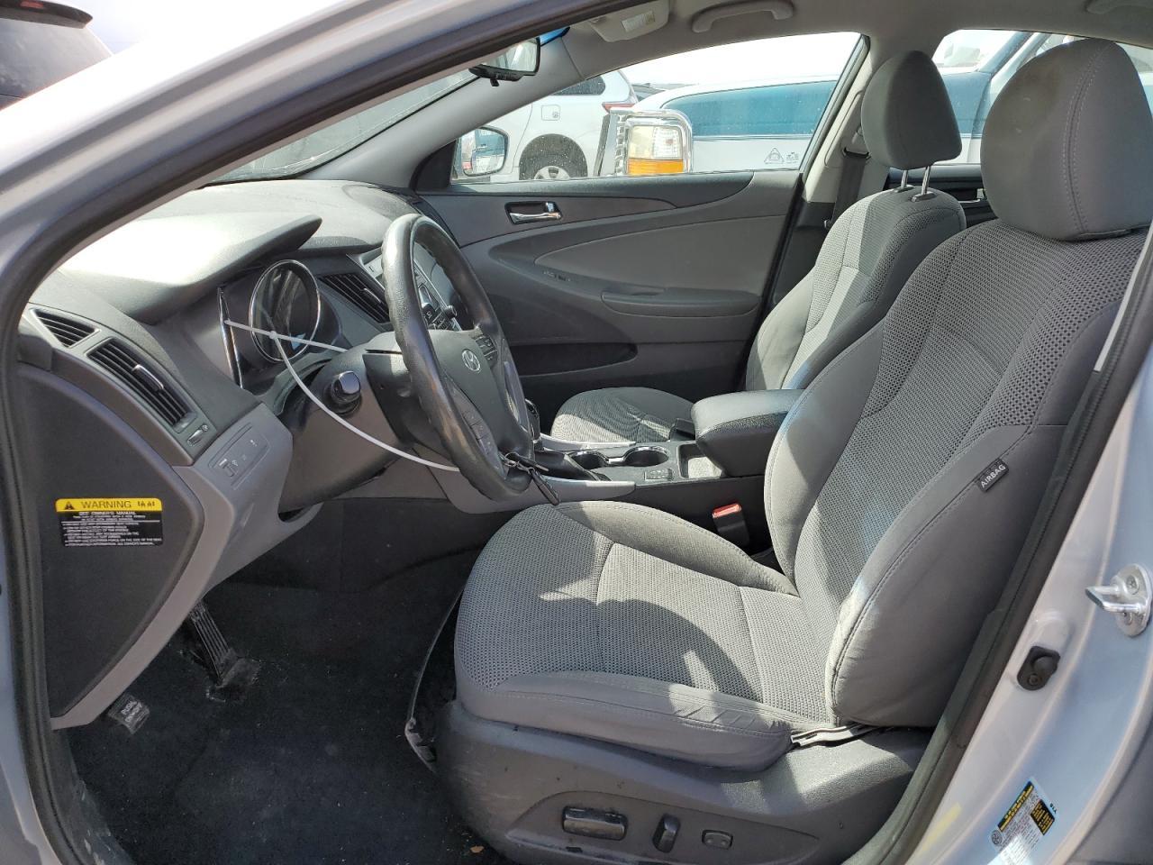 2013 Hyundai Sonata Gls - Image 7