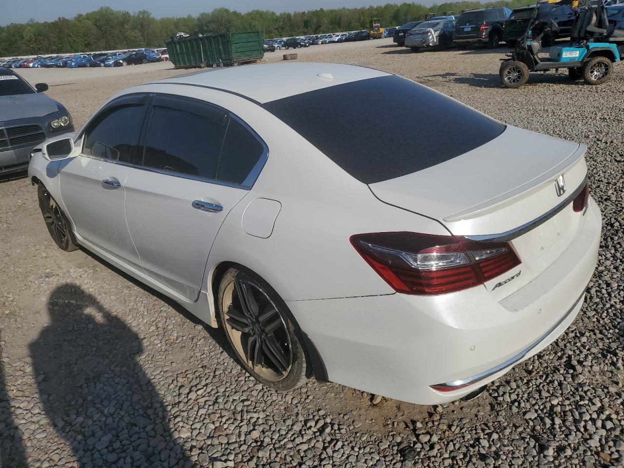 2017 Honda Accord Touring - Фото 2