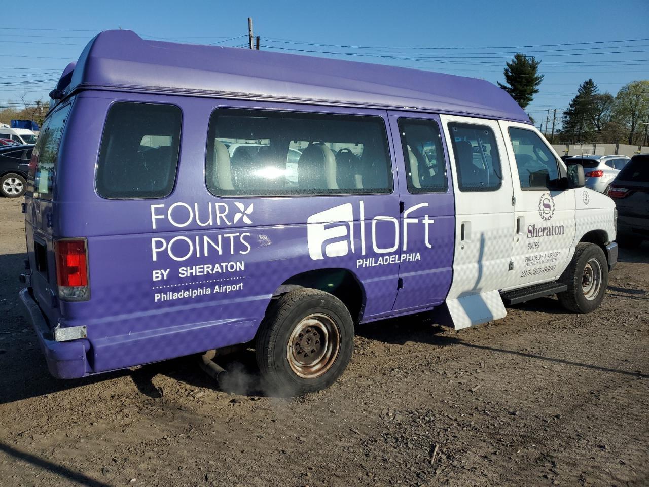 2011 Ford Econoline E250 Van - Image 3