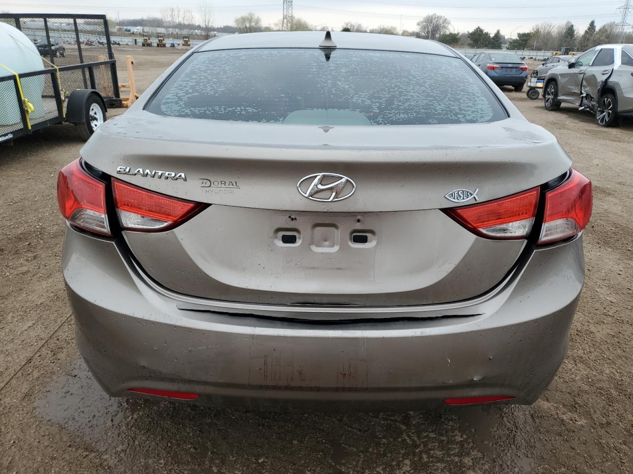 2013 Hyundai Elantra Gls - Фото 6