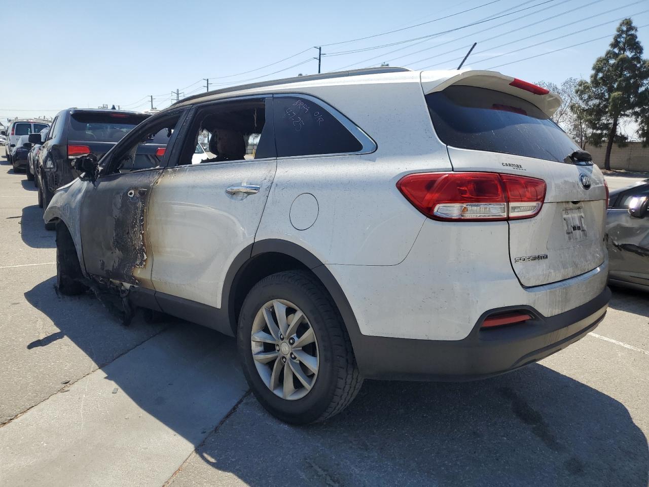 2016 Kia Sorento Lx - Image 2