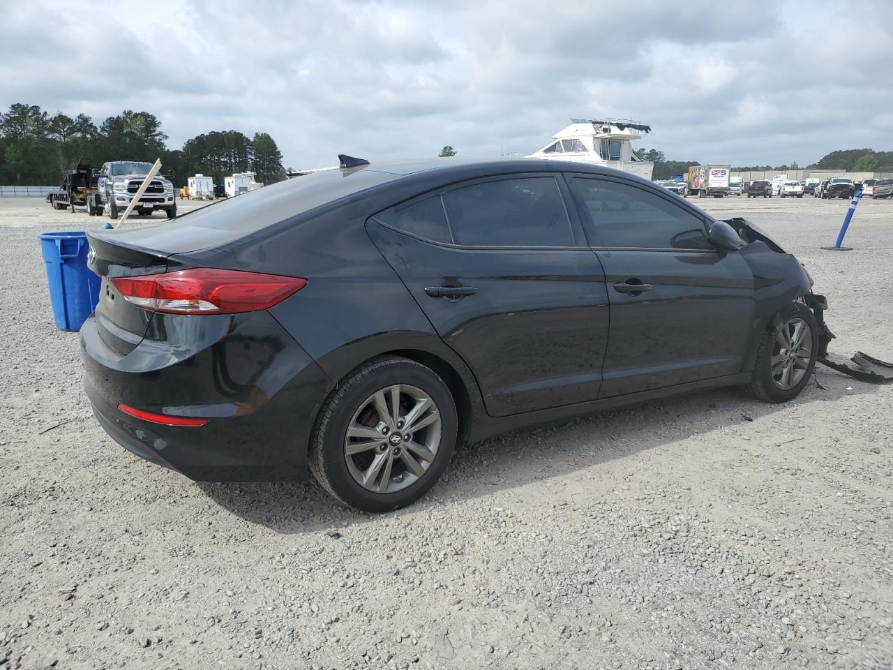 2017 Hyundai Elantra Se - Image 3