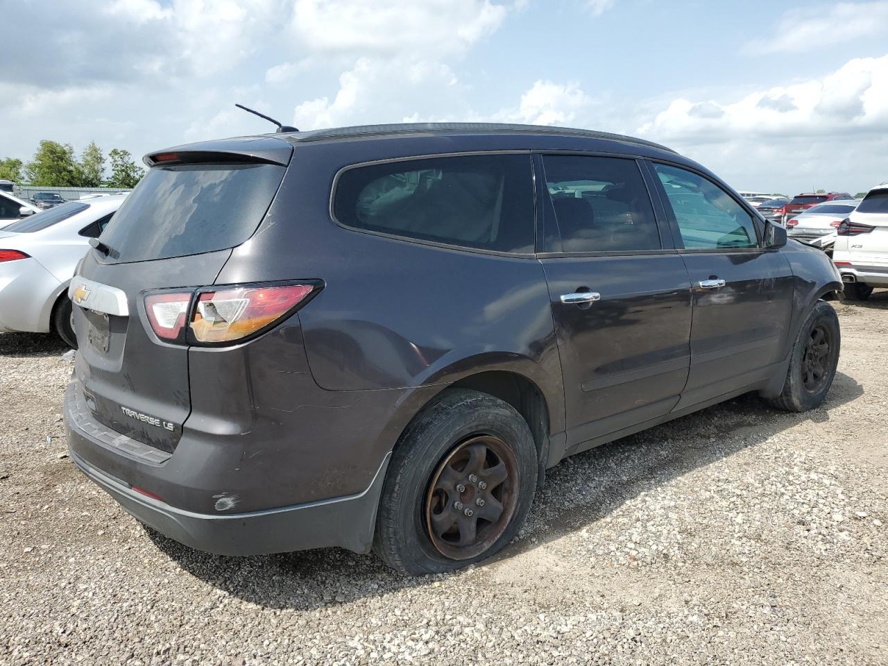 2014 Chevrolet Traverse Ls - Image 3