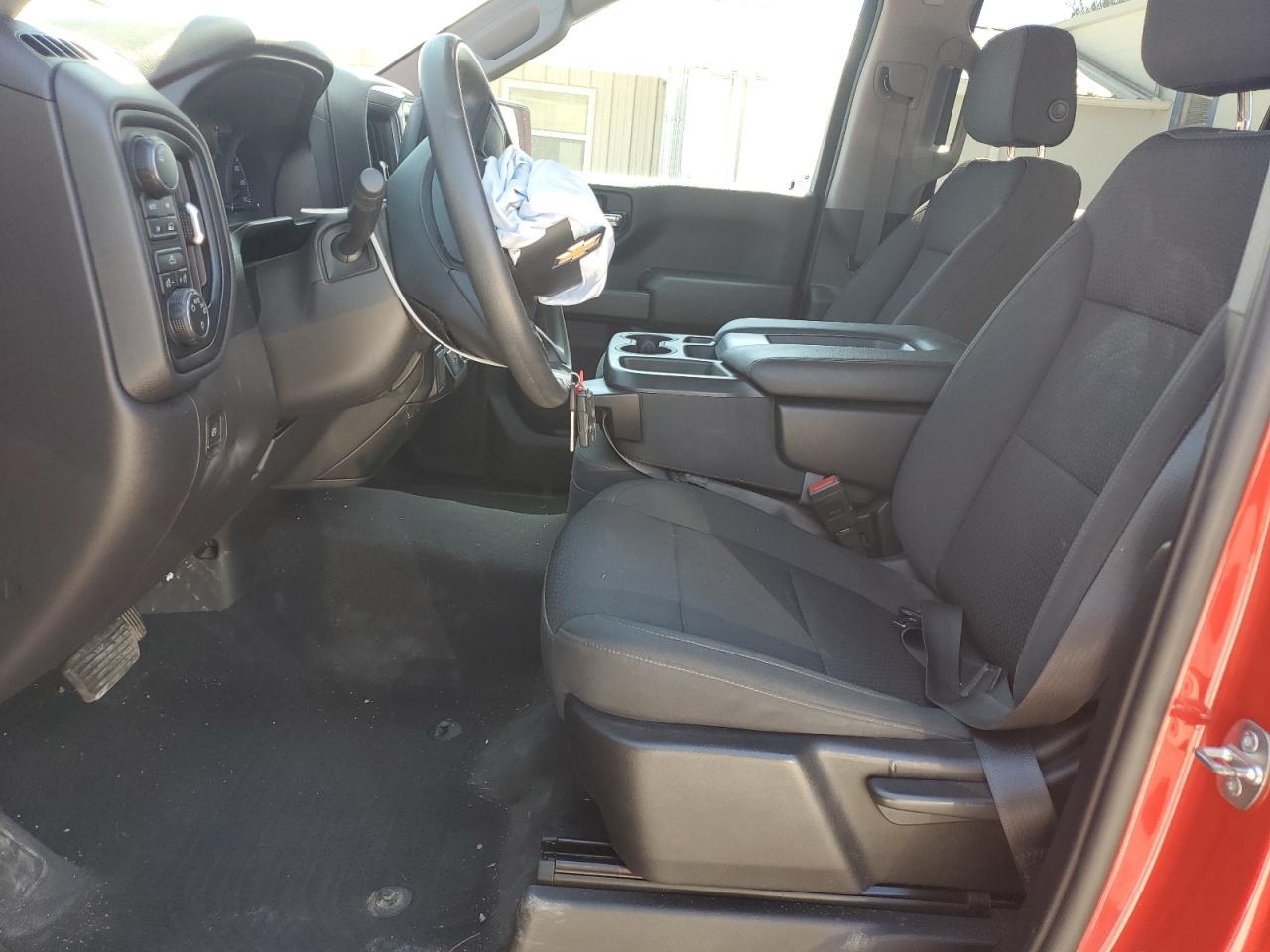 2021 Chevrolet Silverado K1500 Custom - Фото 7