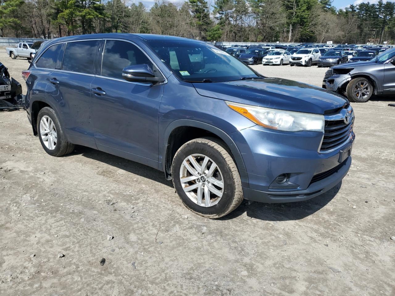 2016 Toyota Highlander Le - Фото 4