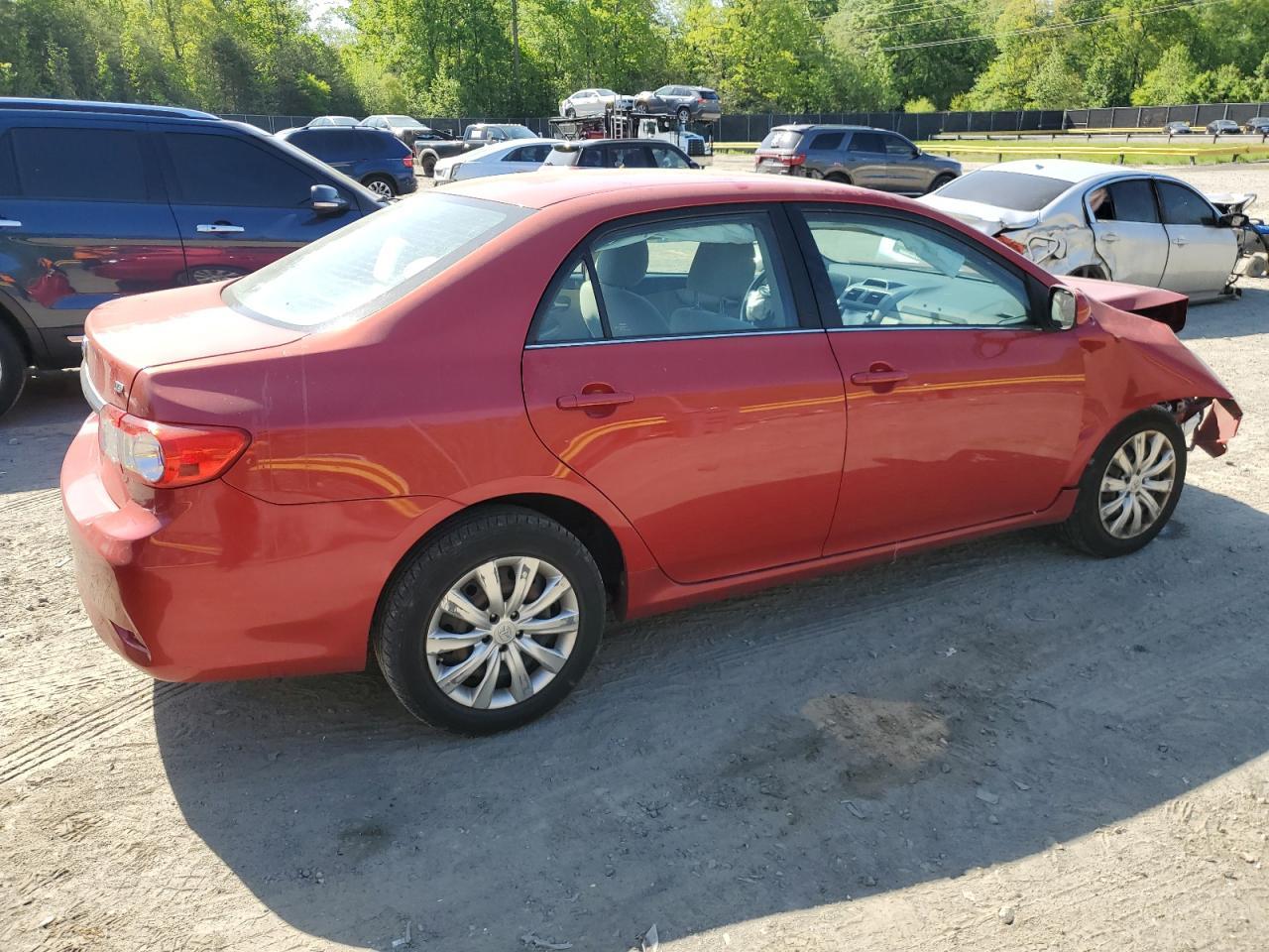 2013 Toyota Corolla Base - Фото 3