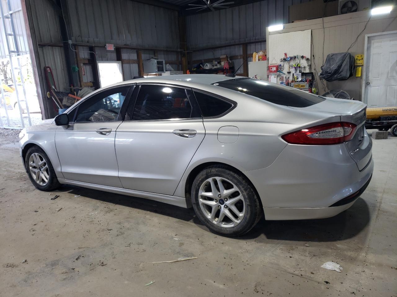2014 Ford Fusion Se - Фото 2