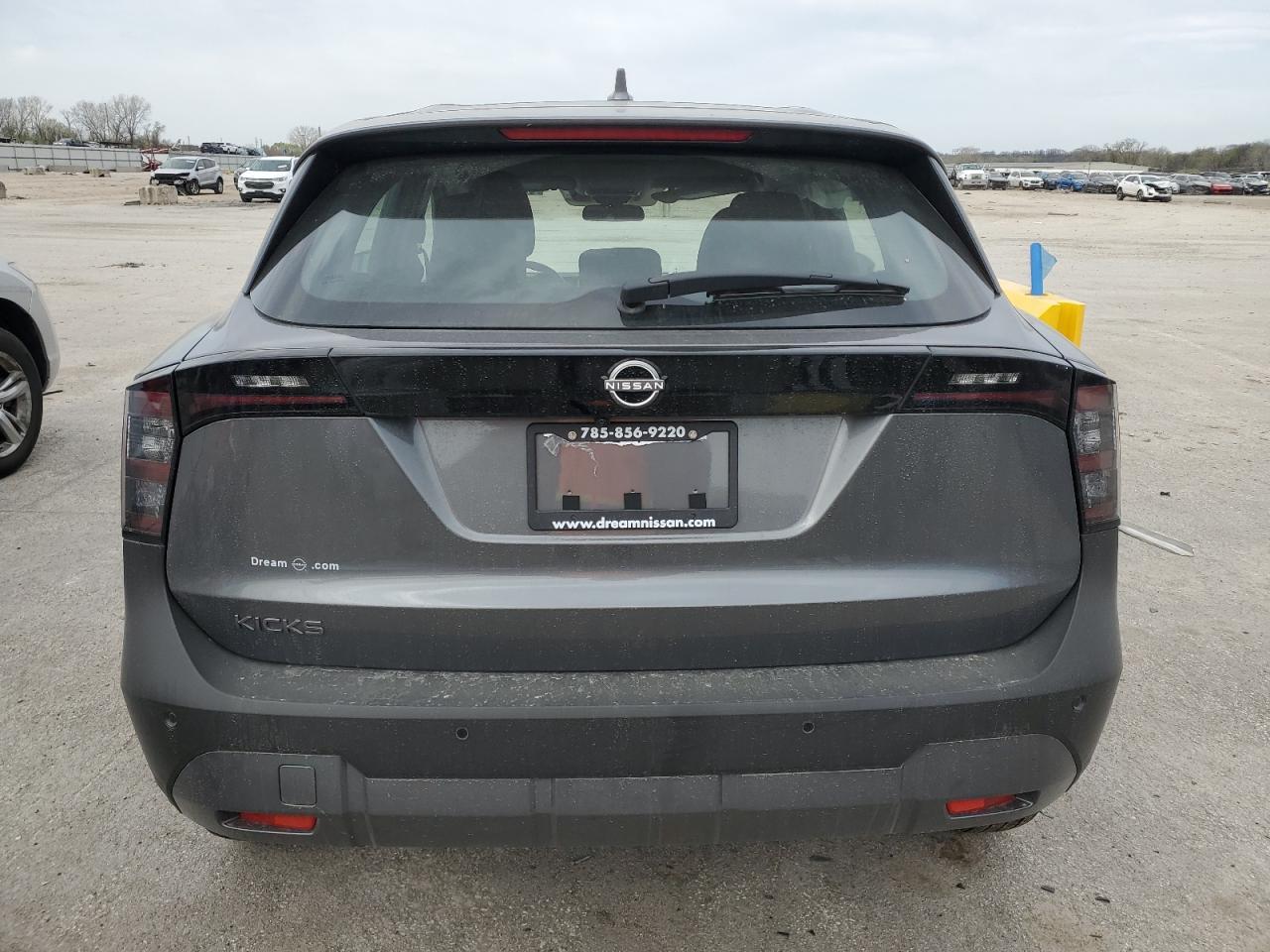 2025 Nissan Kicks S - Фото 6