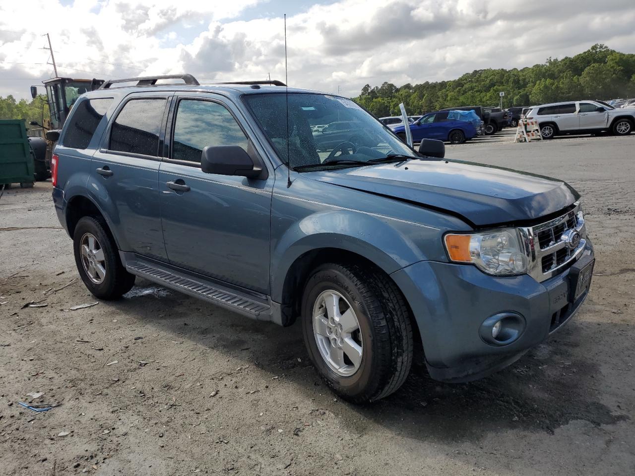 2011 Ford Escape Xlt - Фото 4