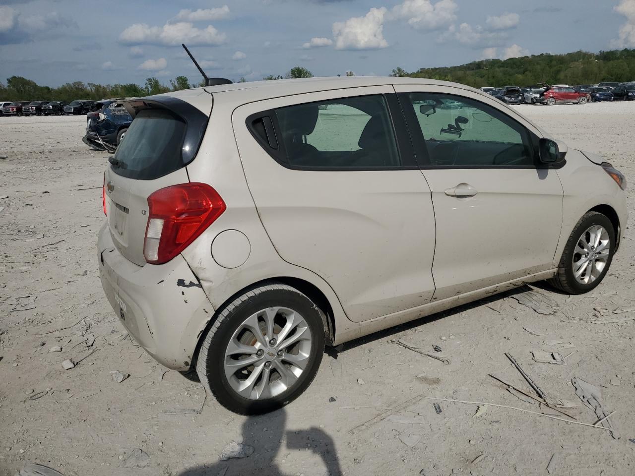 2020 Chevrolet Spark 1Lt - Фото 3