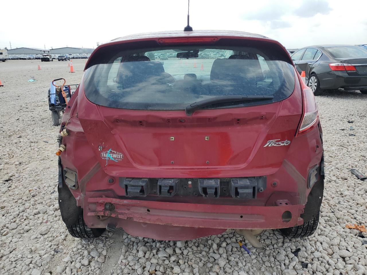 2014 Ford Fiesta Se - Фото 6
