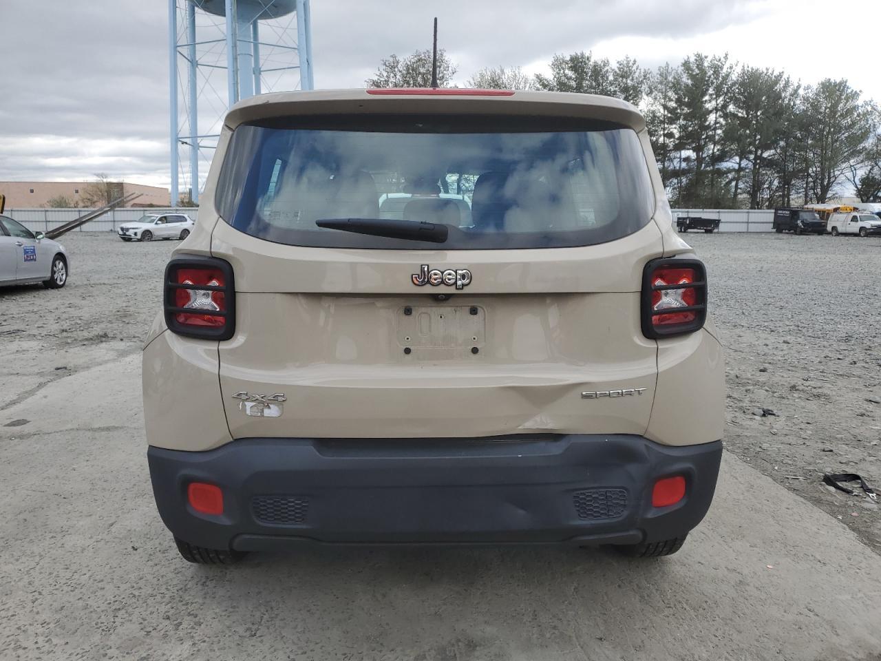 2015 Jeep Renegade Sport - Image 6
