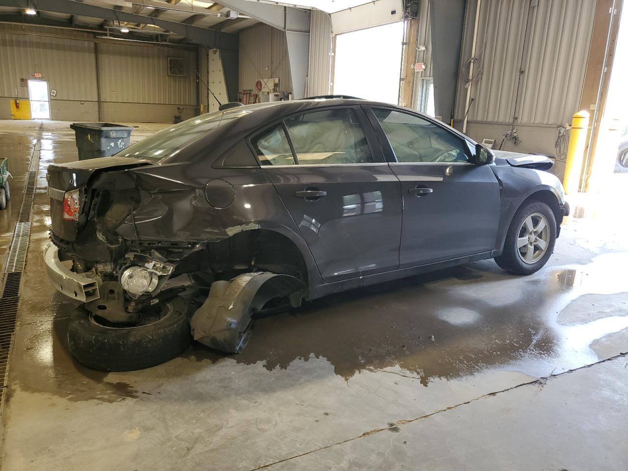 2016 Chevrolet Cruze Limited Lt - Image 3