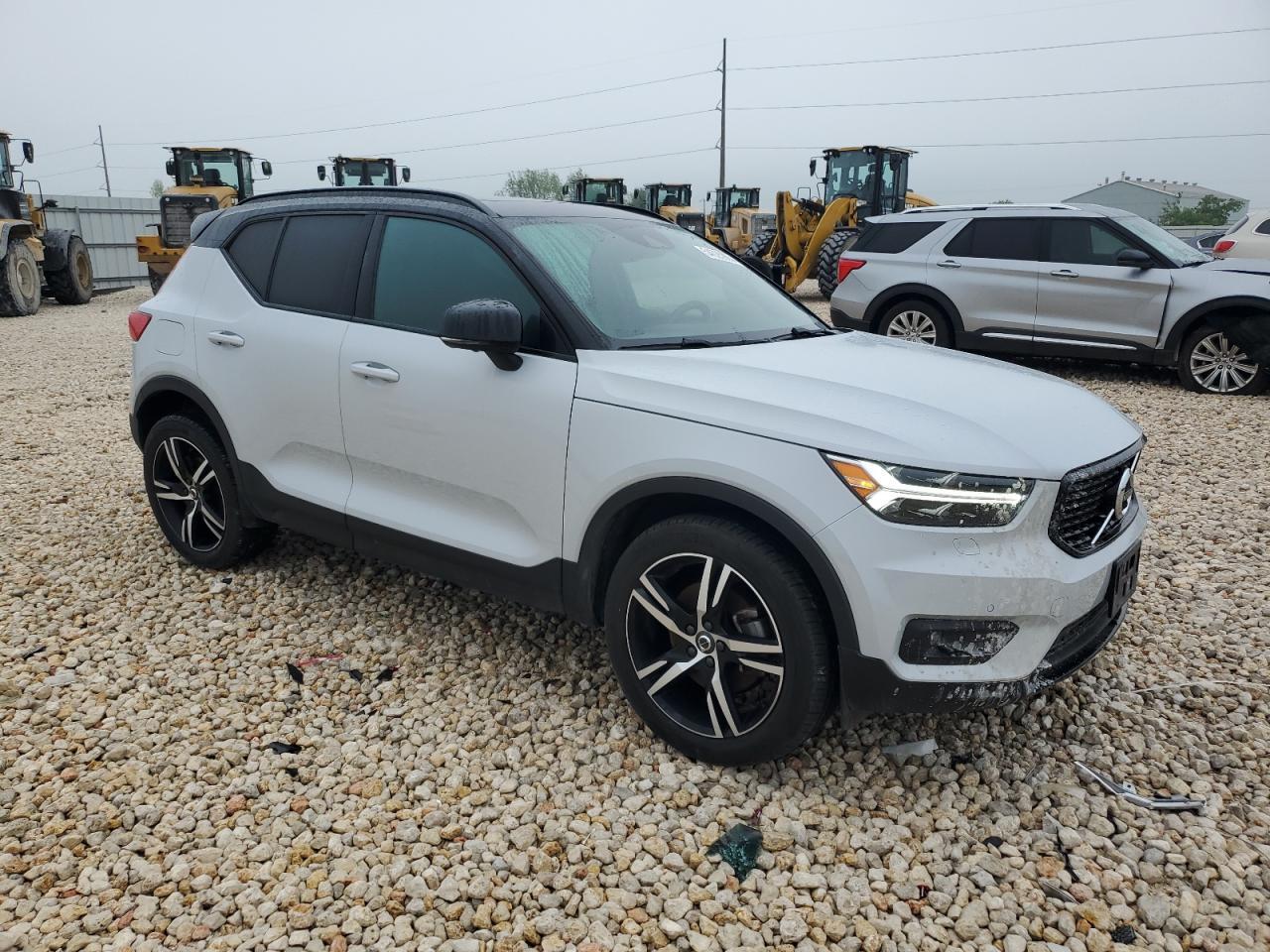 2021 Volvo Xc40 T5 R-Design - Фото 4