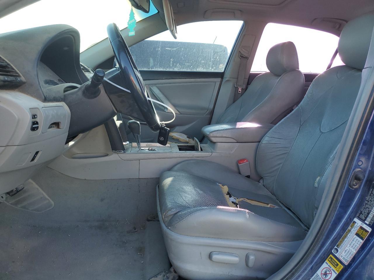 2011 Toyota Camry - Фото 7