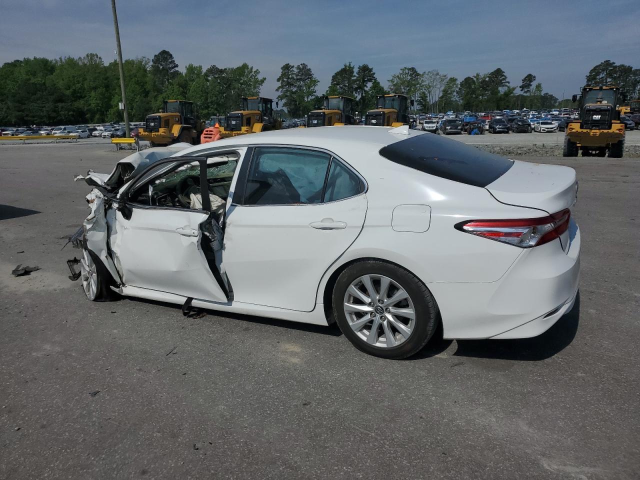 2019 Toyota Camry L - Image 2