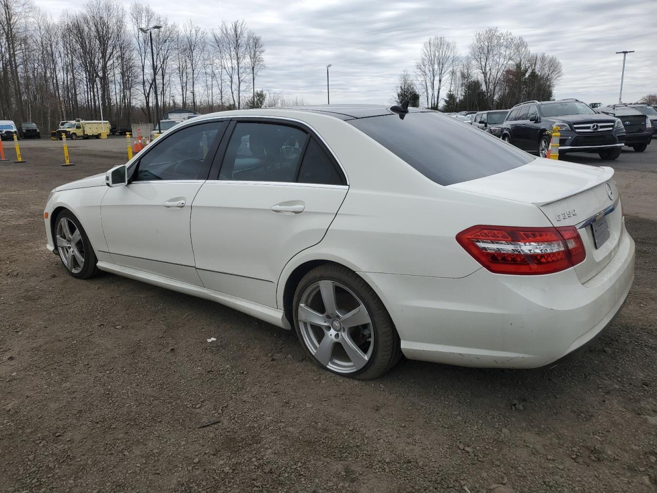 2011 Mercedes-Benz E 350 4Matic - Image 2