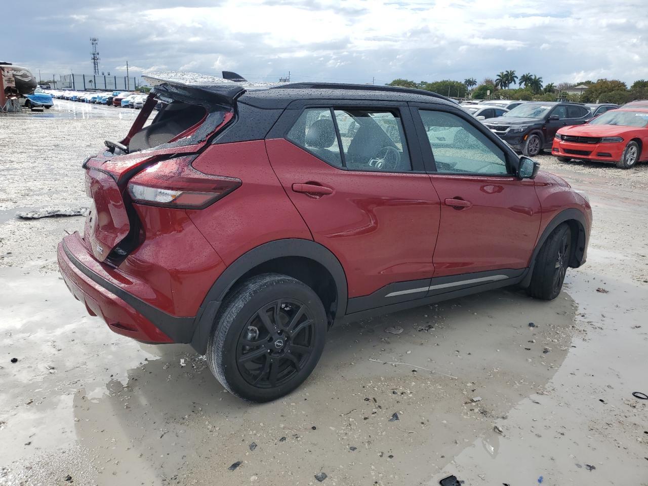 2022 Nissan Kicks Sr - Фото 3