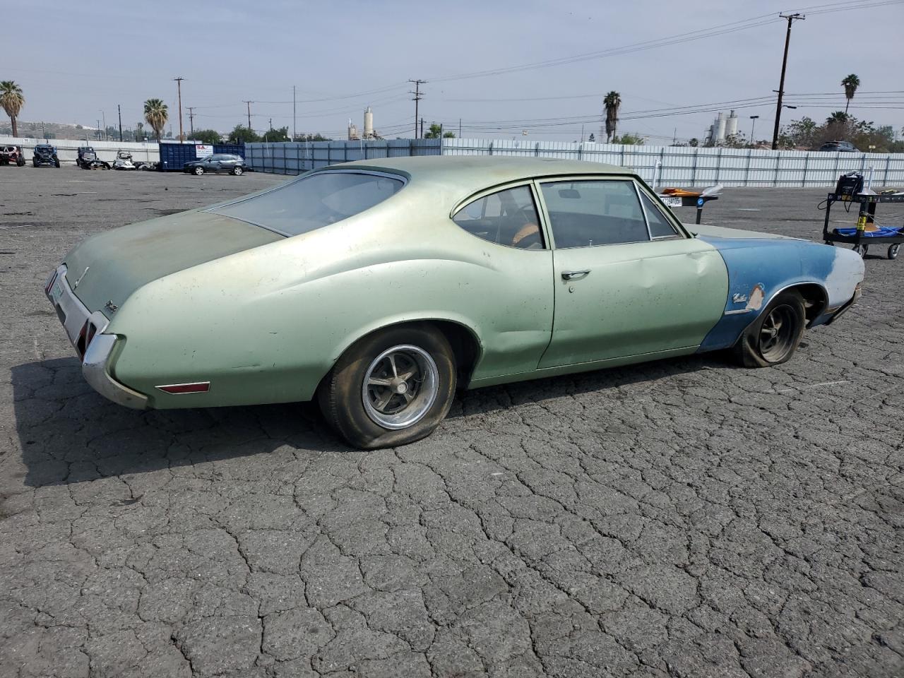 1970 Oldsmobile Cutlass - Фото 3