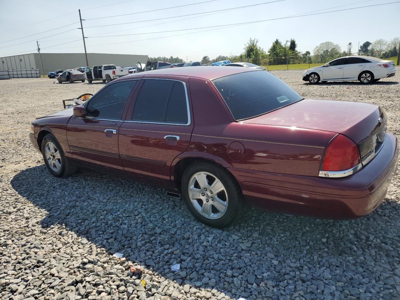 2011 Ford Crown Victoria Lx - Фото 2