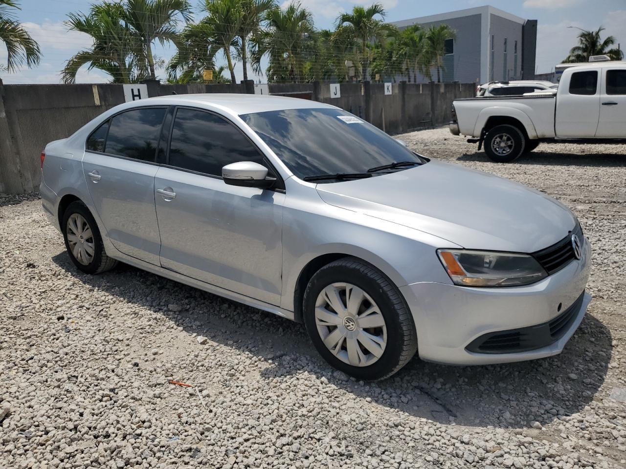 2014 Volkswagen Jetta Se - Фото 4