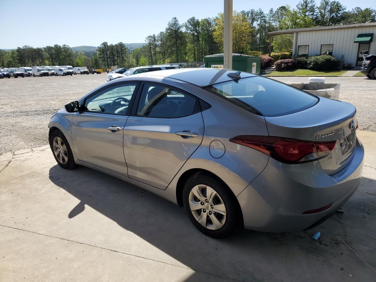 2016 Hyundai Elantra Se - Фото 2