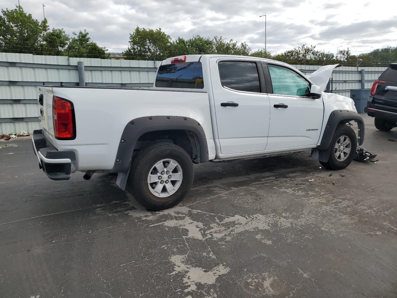 2019 Chevrolet Colorado - Image 3