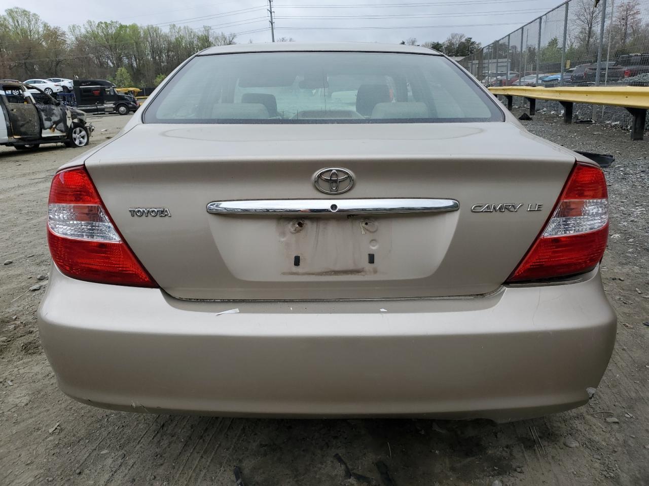 2004 Toyota Camry Le - Фото 6