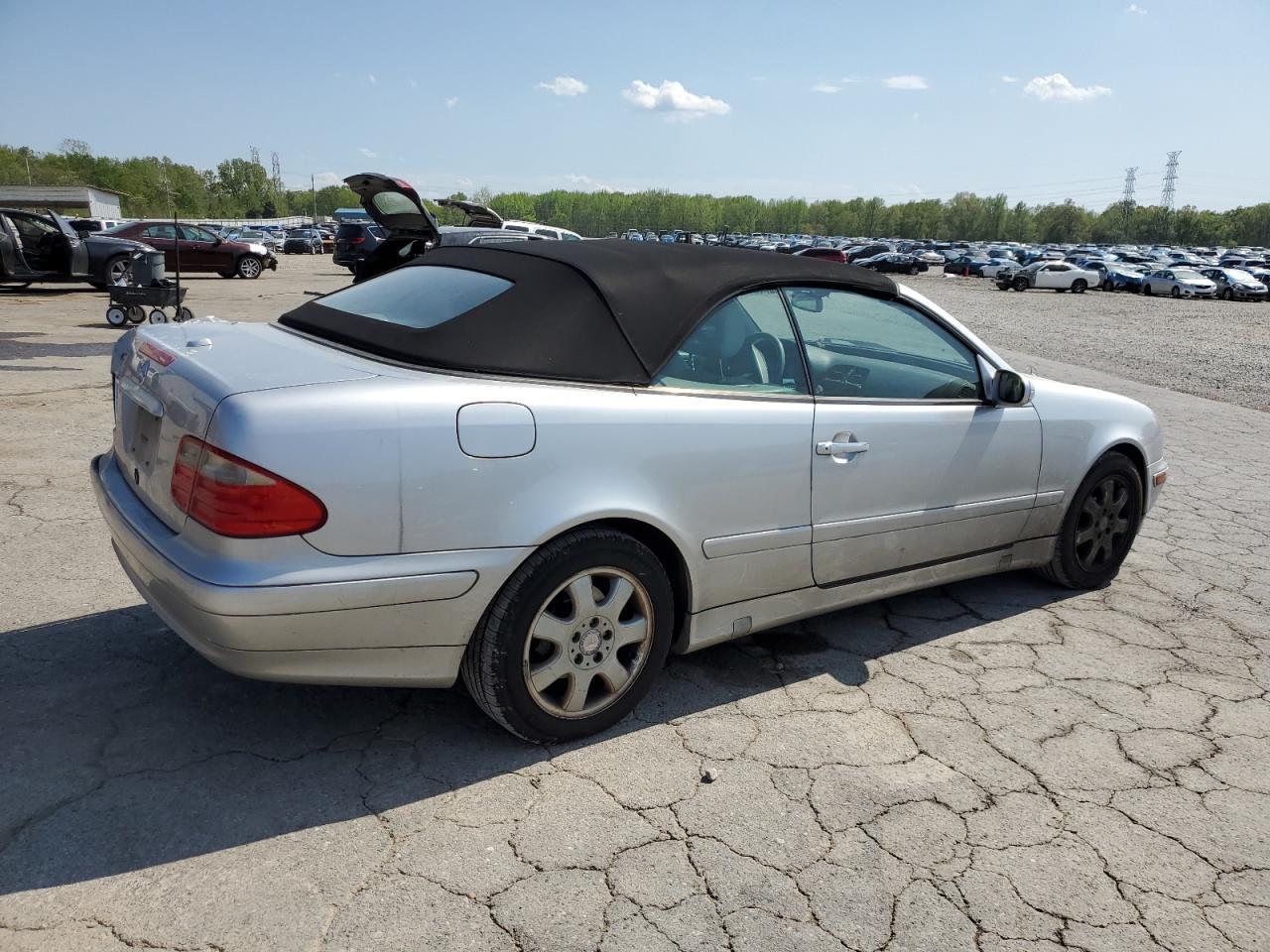 2002 Mercedes-Benz Clk 320 - Image 3