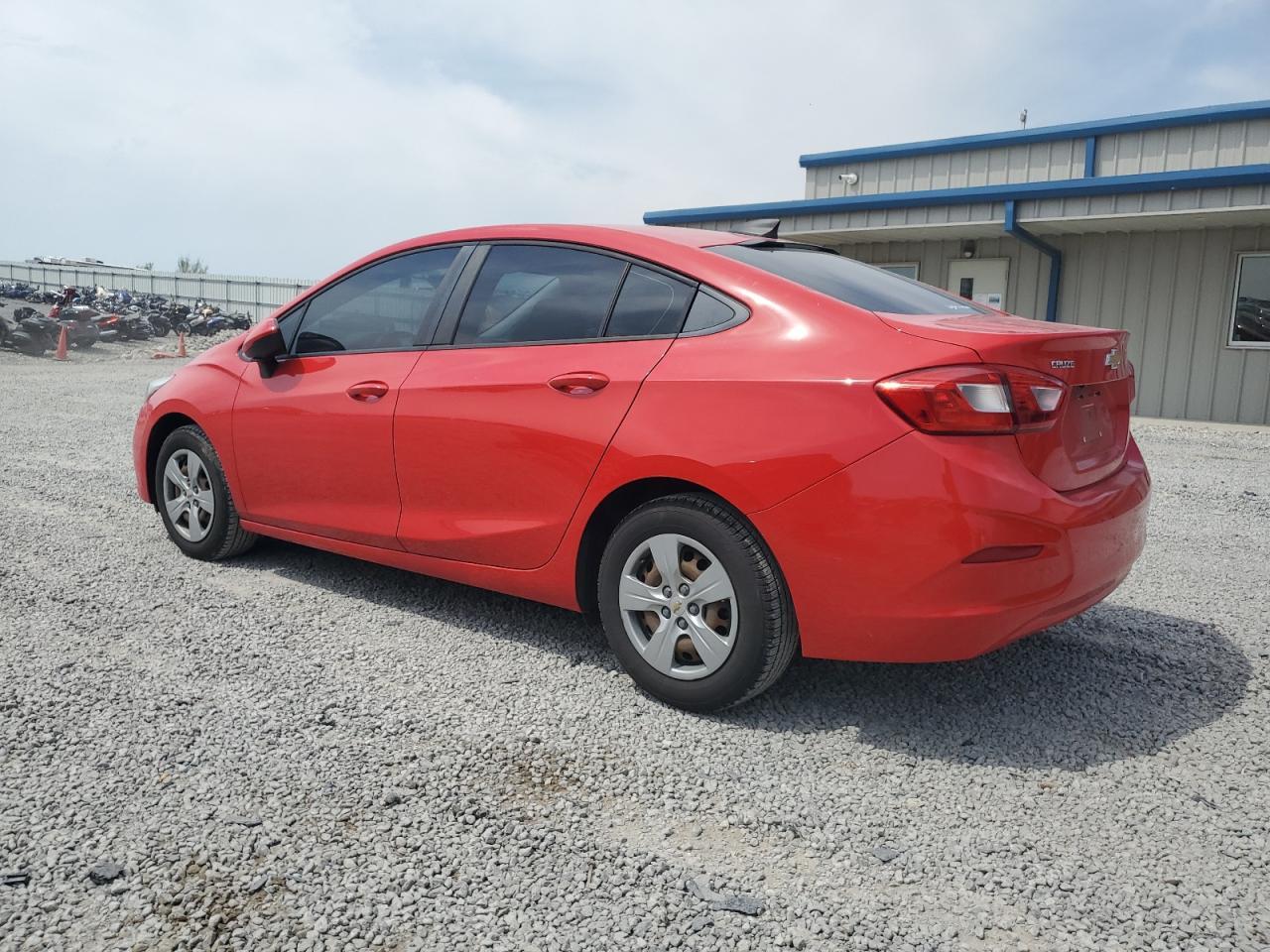 2018 Chevrolet Cruze Ls - Фото 2