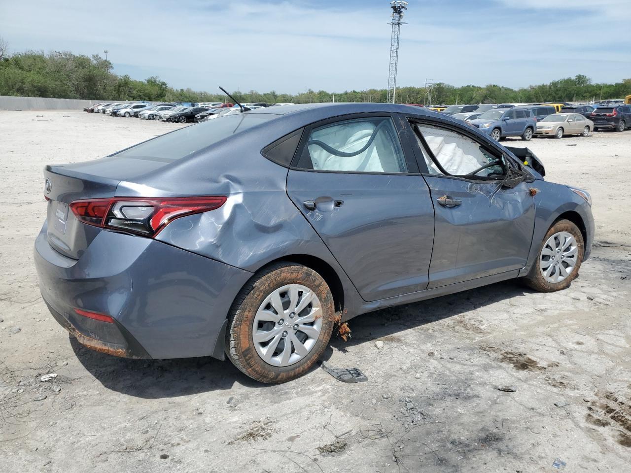 2018 Hyundai Accent Se - Image 3