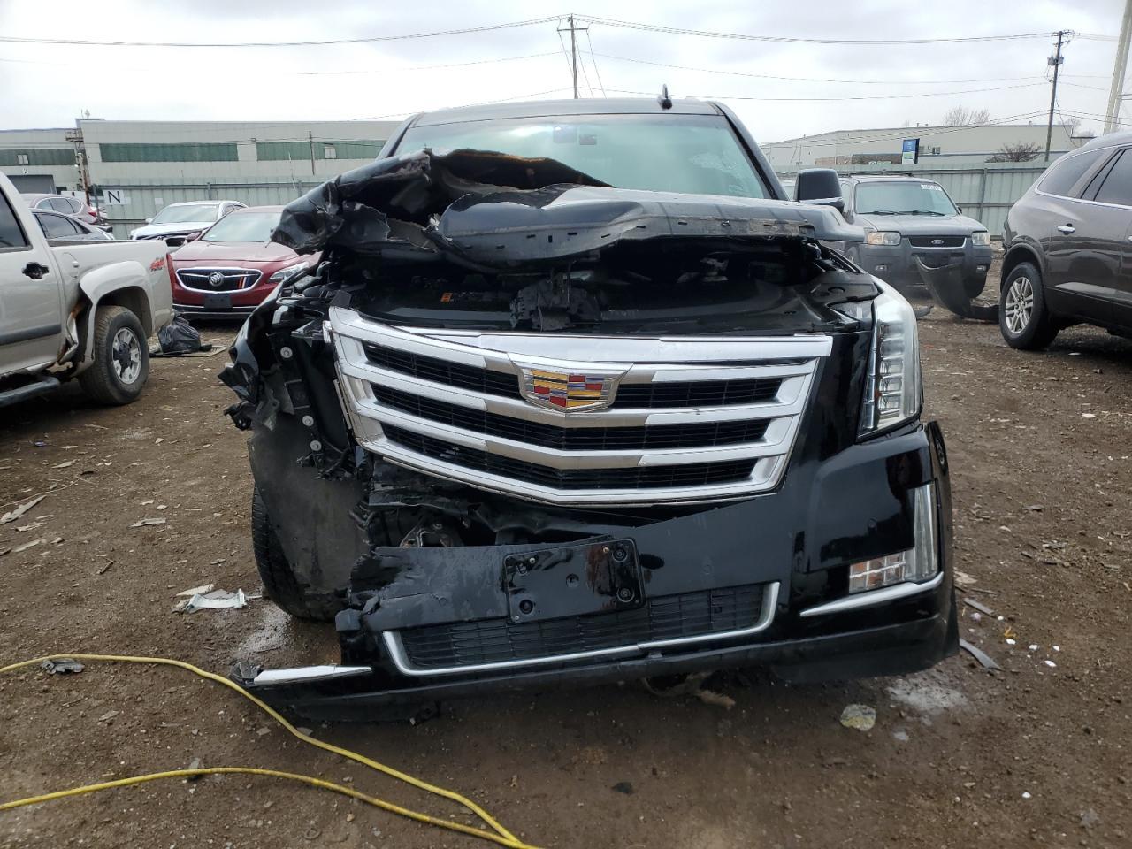 2017 Cadillac Escalade Esv - Image 5